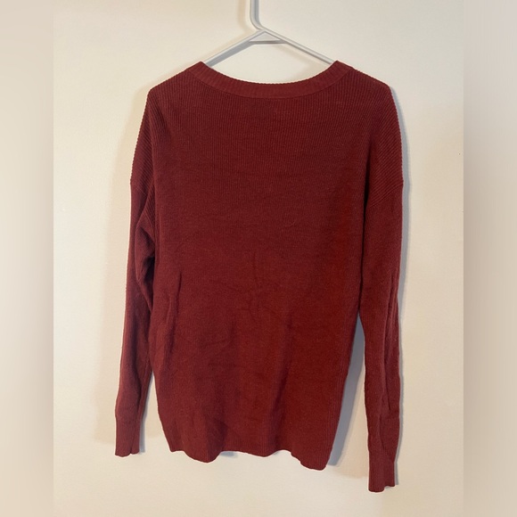 American Eagle Women’s V-Neck Red Sweater - Picture 3 of 6